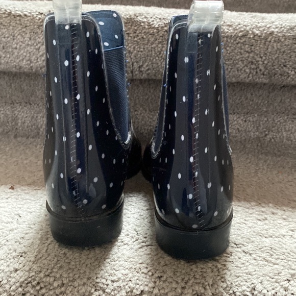 Ankle height rain boots - Sz 7 - Picture 4 of 6